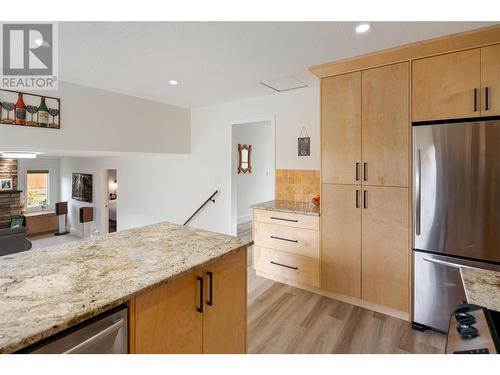 600 Welke Road, Kelowna, BC - Indoor Photo Showing Kitchen