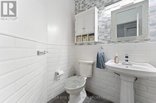 977 Sunnyside Road, Kingston, ON - Indoor Photo Showing Bathroom