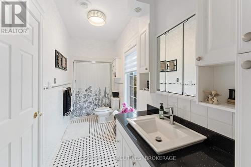 977 Sunnyside Road, Kingston, ON - Indoor Photo Showing Bathroom