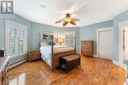 977 Sunnyside Road, Kingston, ON - Indoor Photo Showing Bedroom