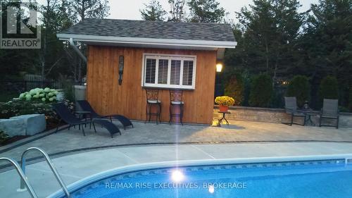 977 Sunnyside Road, Kingston, ON - Outdoor With In Ground Pool