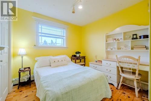 20 Meadow Road, Paradise, NL - Indoor Photo Showing Bedroom