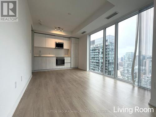 4029 - 28 Widmer Street, Toronto, ON - Indoor Photo Showing Kitchen