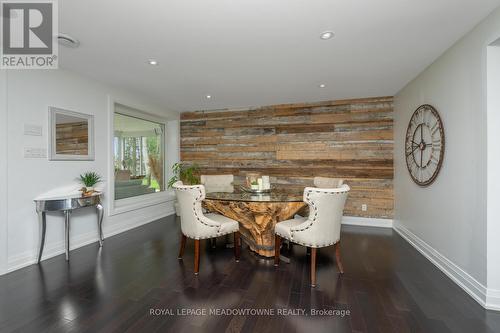 1 Terry Court, Halton Hills, ON - Indoor Photo Showing Dining Room