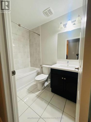 104 Bannister Crescent, Brampton, ON - Indoor Photo Showing Bathroom