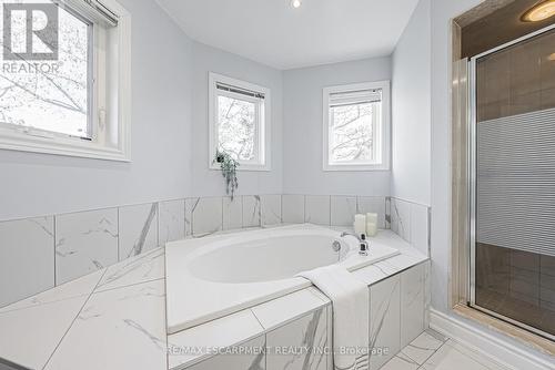 52 - 1150 Skyview Drive, Burlington, ON - Indoor Photo Showing Bathroom