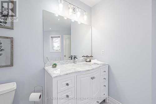 52 - 1150 Skyview Drive, Burlington, ON - Indoor Photo Showing Bathroom