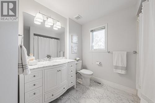 52 - 1150 Skyview Drive, Burlington, ON - Indoor Photo Showing Bathroom