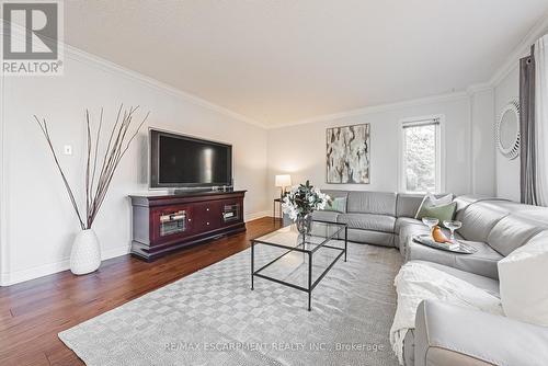 52 - 1150 Skyview Drive, Burlington, ON - Indoor Photo Showing Living Room