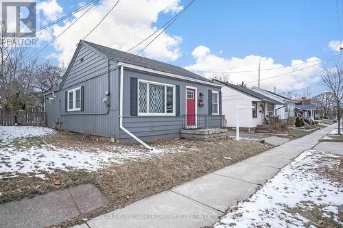 528 Upper Wentworth Street, Hamilton, ON - Outdoor