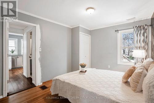 528 Upper Wentworth Street, Hamilton, ON - Indoor Photo Showing Bedroom