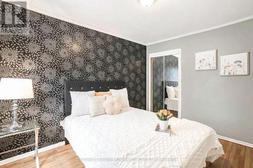 528 Upper Wentworth Street, Hamilton, ON - Indoor Photo Showing Bedroom