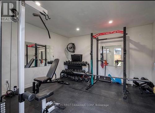 Studio previously used as a home Gym - 108 Rectory Street, London, ON - Indoor Photo Showing Gym Room