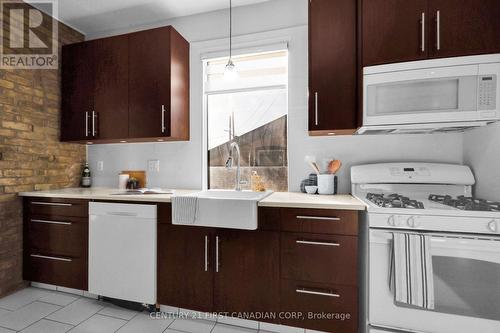 108 Rectory Street, London, ON - Indoor Photo Showing Kitchen