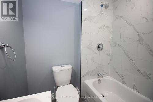 38 Patience Crescent, London, ON - Indoor Photo Showing Bathroom