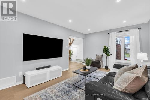 700 Levac Drive, Ottawa, ON - Indoor Photo Showing Living Room