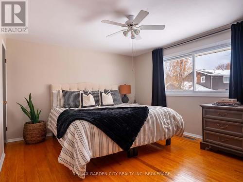 15 Rosemount Avenue, St. Catharines (442 - Vine/Linwell), ON - Indoor Photo Showing Bedroom