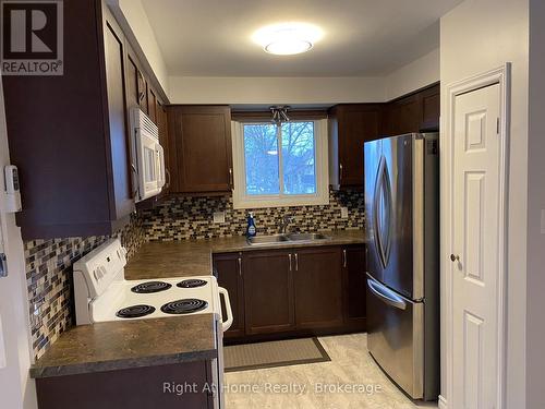 Upper - 130 Rockwood Avenue, St. Catharines (455 - Secord Woods), ON - Indoor Photo Showing Kitchen With Double Sink