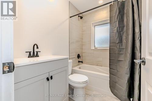 142 Renfield Street, Guelph (Waverley), ON - Indoor Photo Showing Bathroom