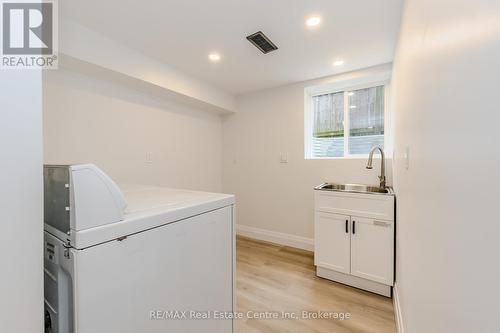 142 Renfield Street, Guelph (Waverley), ON - Indoor Photo Showing Laundry Room