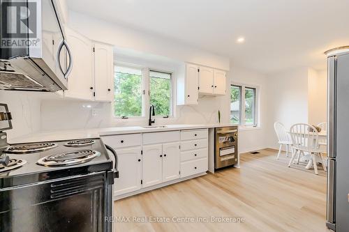 142 Renfield Street, Guelph (Waverley), ON - Indoor Photo Showing Kitchen