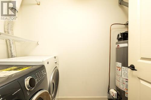 2142 Vasile Road Road Unit# 313, Kelowna, BC - Indoor Photo Showing Laundry Room