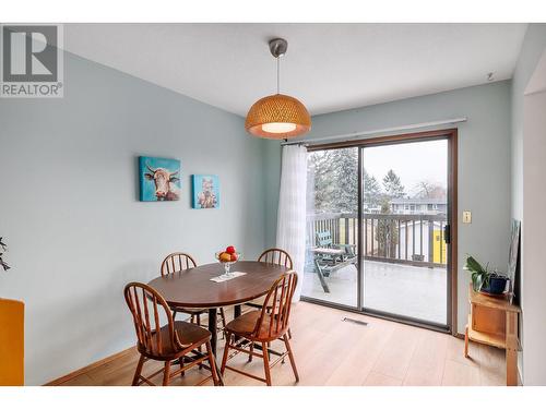 1347 Springfield Road, Kelowna, BC - Indoor Photo Showing Dining Room