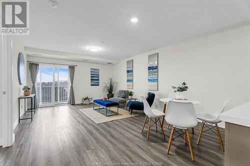 1489 Banwell Unit# 324, Windsor, ON - Indoor Photo Showing Dining Room