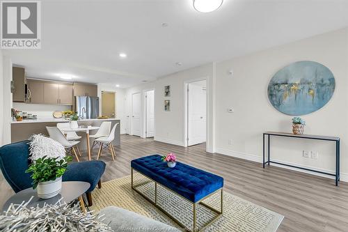 1489 Banwell Unit# 324, Windsor, ON - Indoor Photo Showing Living Room