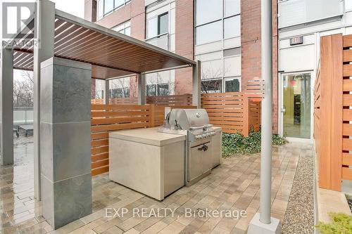 326 - 1830 Bloor Street W, Toronto (High Park North), ON -  Photo Showing Laundry Room