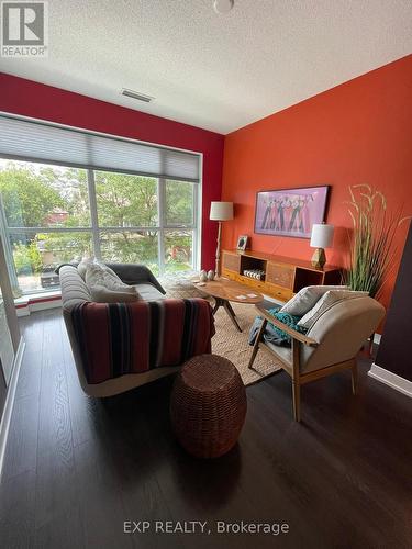 326 - 1830 Bloor Street W, Toronto (High Park North), ON - Indoor Photo Showing Living Room