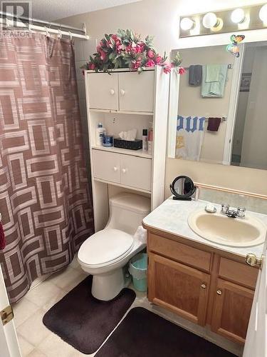 3426 Hemlock Street Unit# 102, Penticton, BC - Indoor Photo Showing Bathroom