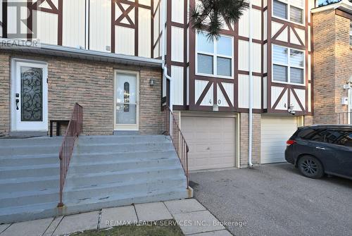 40 Morley Crescent, Brampton, ON - Outdoor