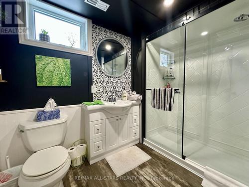 35 Cedartree Lane, Kawartha Lakes (Bobcaygeon), ON - Indoor Photo Showing Bathroom