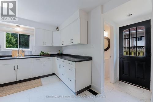 5 Ardsley Road, London, ON - Indoor Photo Showing Kitchen