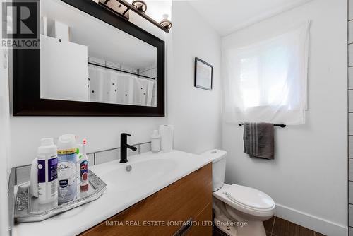 5 Ardsley Road, London, ON - Indoor Photo Showing Bathroom