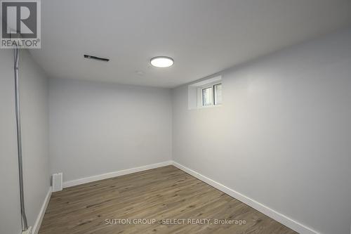 100 Mcclary Avenue, London, ON - Indoor Photo Showing Other Room