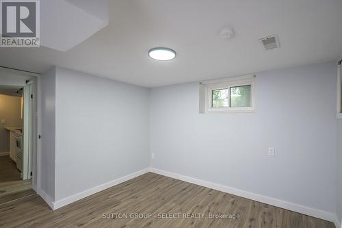 100 Mcclary Avenue, London, ON - Indoor Photo Showing Other Room