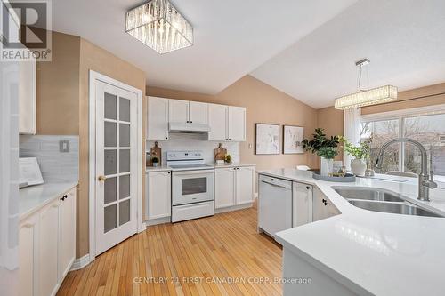 3008 Meadowgate Boulevard, London, ON - Indoor Photo Showing Kitchen With Double Sink