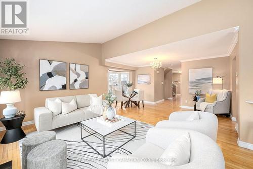 3008 Meadowgate Boulevard, London, ON - Indoor Photo Showing Living Room