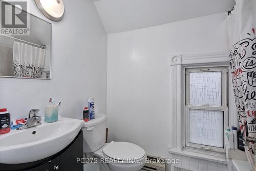 173 Adelaide Street N, London, ON - Indoor Photo Showing Bathroom