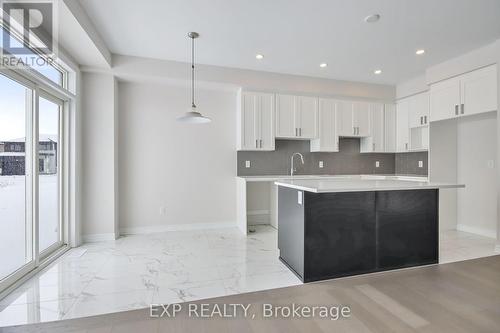 1928 Hawker, Ottawa, ON - Indoor Photo Showing Kitchen