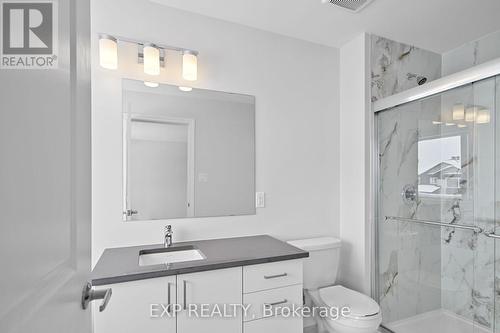 1922 Hawker, Ottawa, ON - Indoor Photo Showing Bathroom