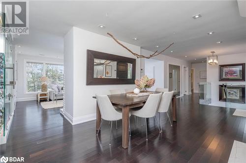 1 Terry Court, Georgetown, ON - Indoor Photo Showing Dining Room