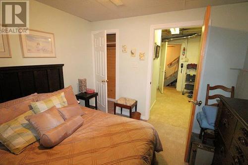 10 Glen St, Iron Bridge, ON - Indoor Photo Showing Bedroom