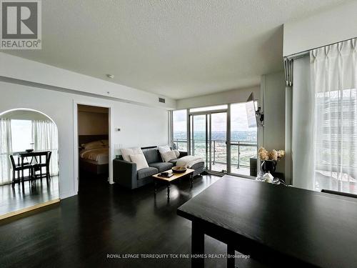 4209 - 2200 Lake Shore Boulevard W, Toronto, ON - Indoor Photo Showing Living Room