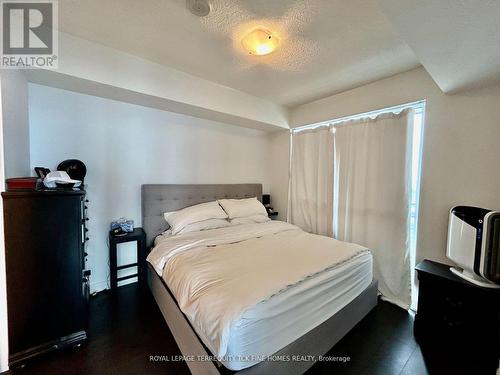 4209 - 2200 Lake Shore Boulevard W, Toronto, ON - Indoor Photo Showing Bedroom