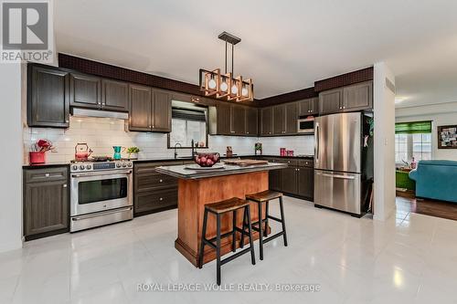 565 Sundew Drive, Waterloo, ON - Indoor Photo Showing Kitchen