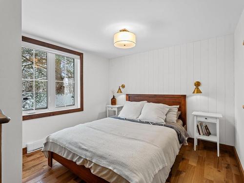 Master bedroom - 3902 Ch. Paiement, Sainte-Agathe-Des-Monts, QC - Indoor Photo Showing Bedroom