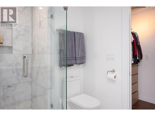 248 Terrace Drive, Kelowna, BC - Indoor Photo Showing Bathroom